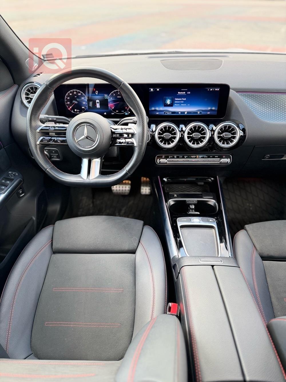 مێرسێدس بێنز GLA